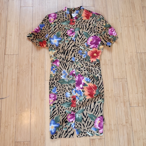 Animal print button-down shirt dress - Picture 4 of 6